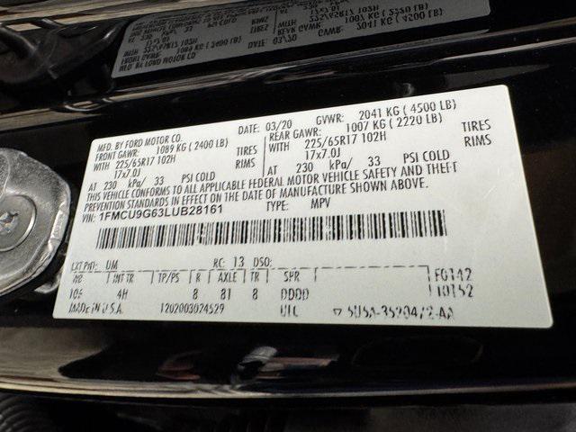 Photo of 2020 Agate Black Metallic Ford Escape