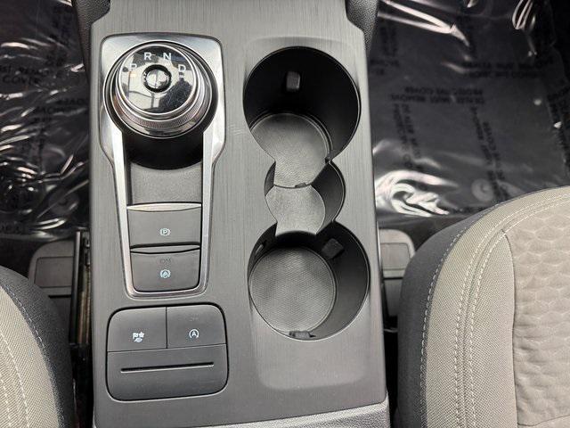 Photo of 2020 Agate Black Metallic Ford Escape
