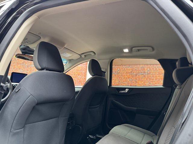 Photo of 2020 Agate Black Metallic Ford Escape