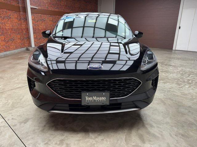 Photo of 2020 Agate Black Metallic Ford Escape