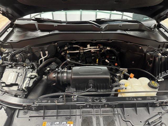 Photo of 2023 Carbonized Gray Metallic Ford Explorer