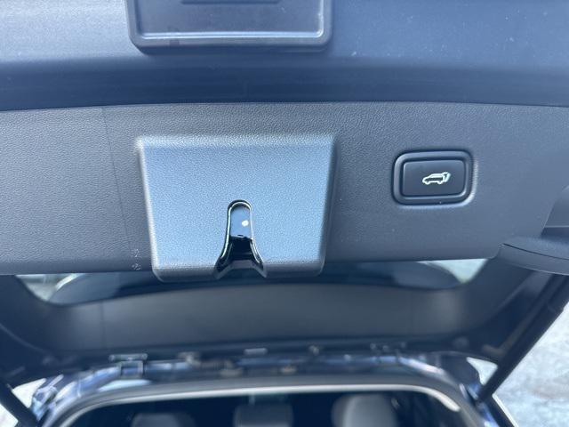 Photo of 2023 Deep Sea Hyundai TUCSON Hybrid