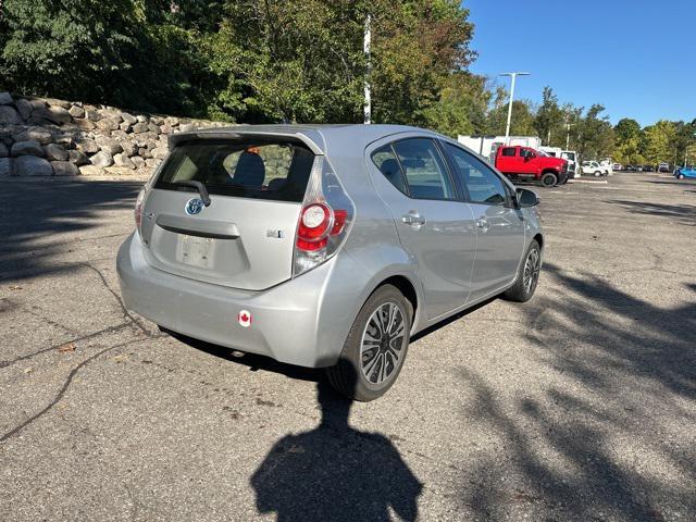 Photo of 2014 Classic Silver Metallic Toyota Prius c
