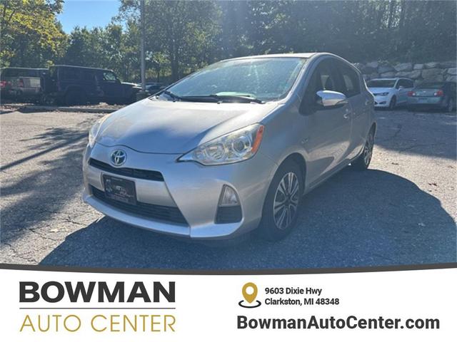 Photo of 2014 Classic Silver Metallic Toyota Prius c