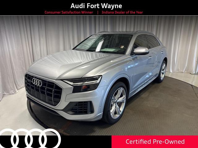 Photo of 2022 Florett Silver Metallic Audi Q8