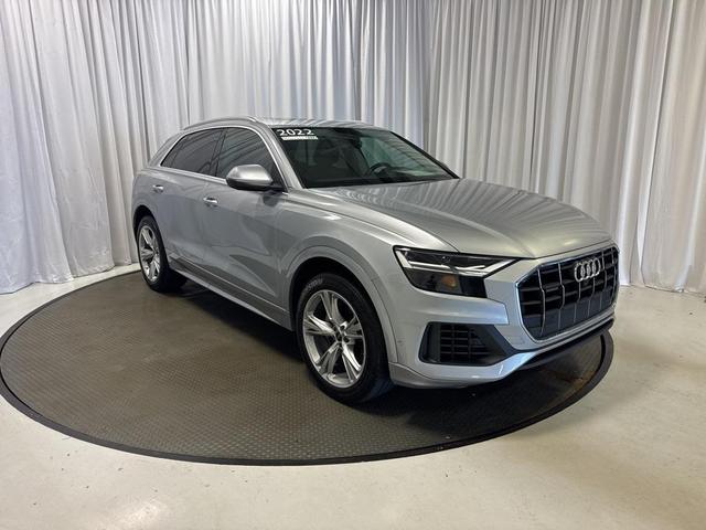 Photo of 2022 Florett Silver Metallic Audi Q8