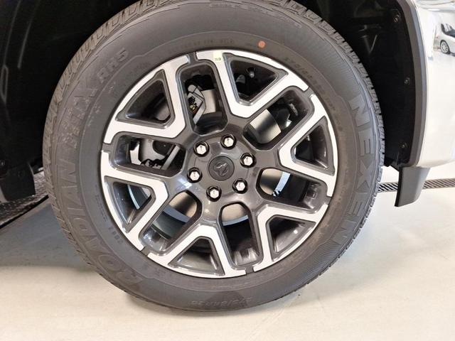 Photo of 2026 Granite Crystal Metallic Clearcoat RAM 1500