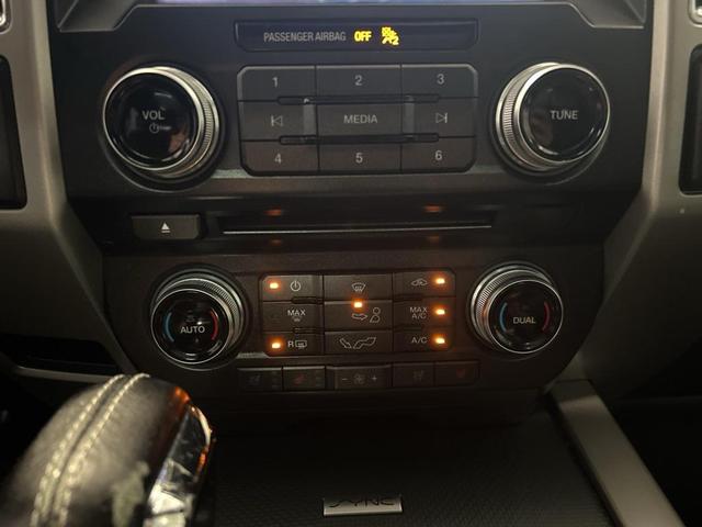 Photo of 2015 Tuxedo Black Metallic Ford F-150