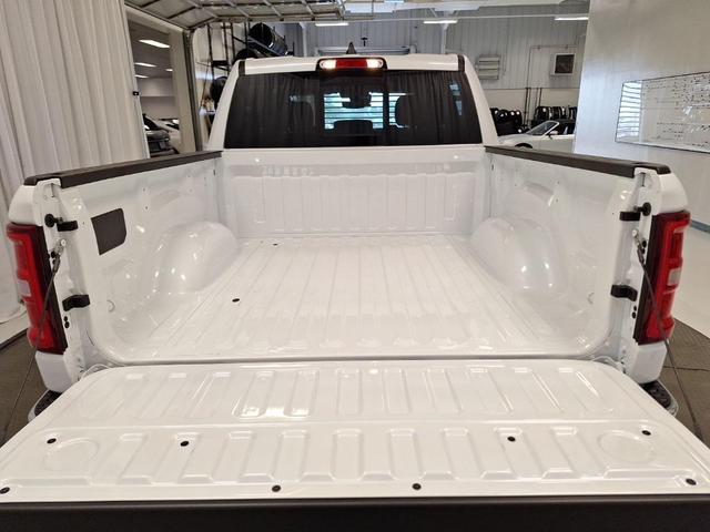 Photo of 2026 Ivory White Tri-Coat Pearlcoat RAM 1500