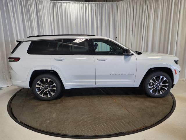 Photo of 2025 Bright White Clearcoat Jeep Grand Cherokee L
