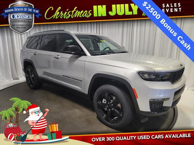 Photo of 2025 Silver Zynith Jeep Grand Cherokee L