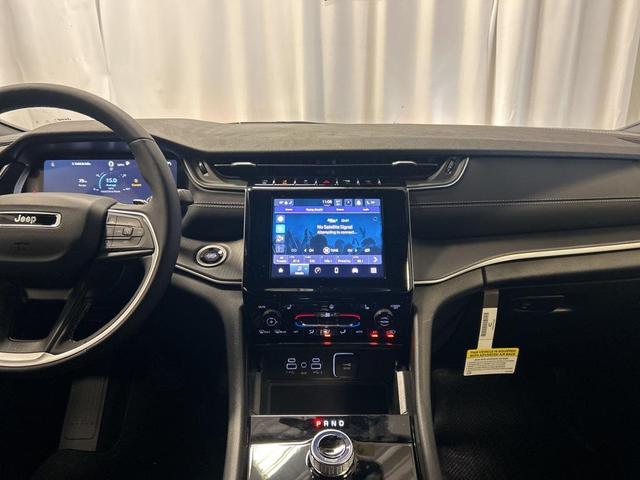 Photo of 2025 Baltic Gray Metallic Clearcoat Jeep Grand Cherokee