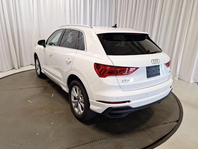 Photo of 2025 Arkona White Audi Q3