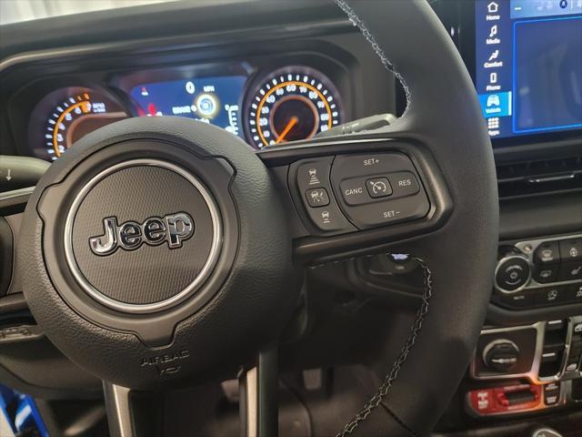 Photo of 2025 Hydro Blue Pearlcoat Jeep Gladiator