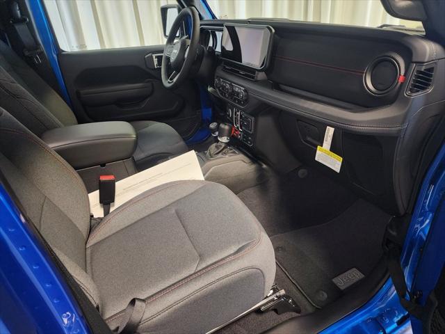 Photo of 2025 Hydro Blue Pearlcoat Jeep Gladiator