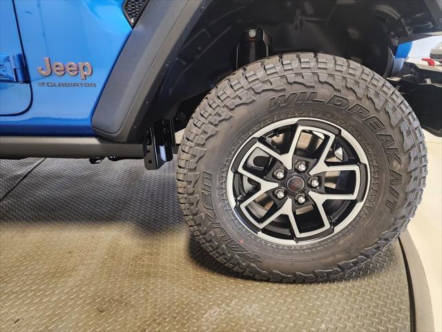 Photo of 2025 Hydro Blue Pearlcoat Jeep Gladiator