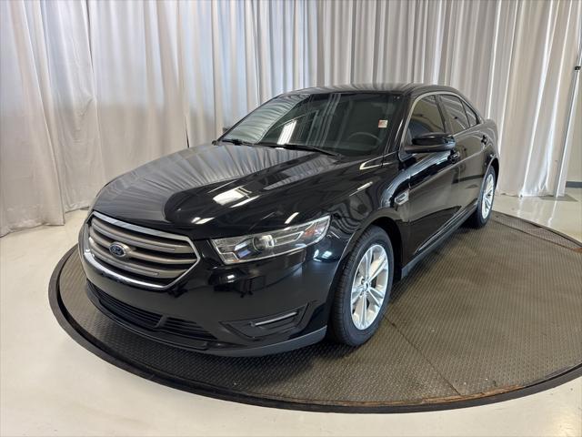 Photo of 2016 Shadow Black Ford Taurus