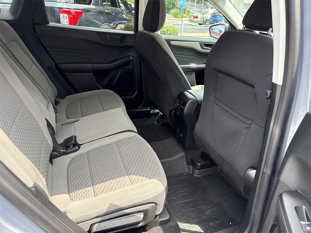 Photo of 2022 Ice Blue Ford Escape