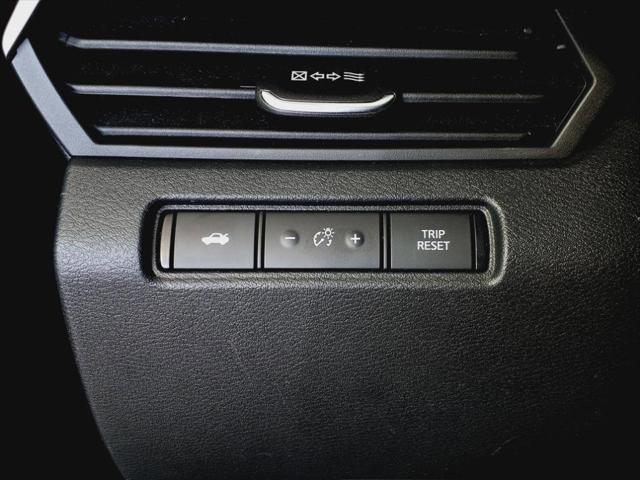 Photo of 2020 Gray Nissan Altima