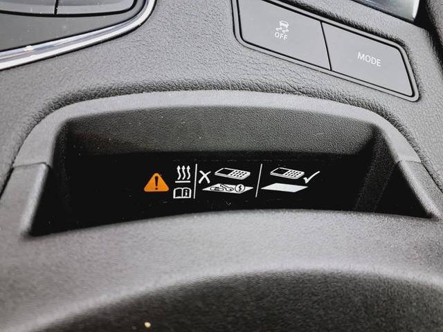 Photo of 2020 White Cadillac XT6