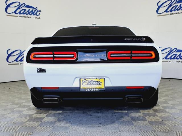 Photo of 2023 White Dodge Challenger