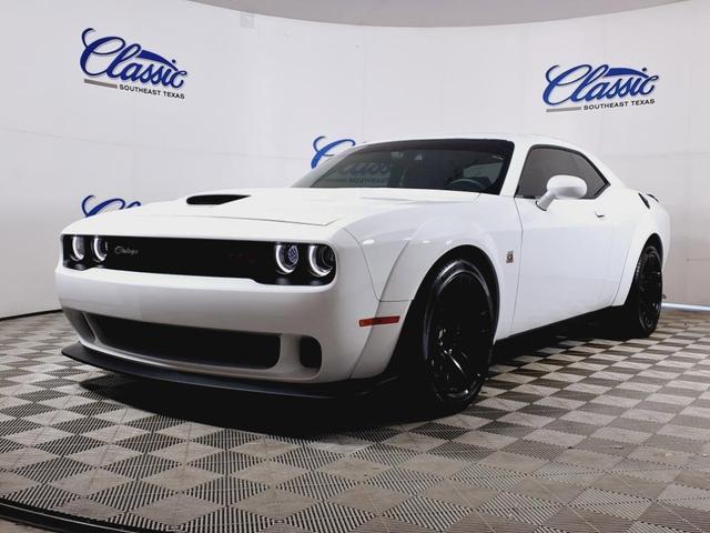 Photo of 2023 White Dodge Challenger
