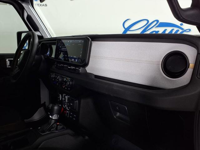 Photo of 2024 White Jeep Wrangler 4xe