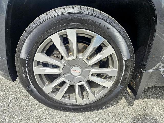 Photo of 2017 Graphite Gray Metallic GMC Terrain