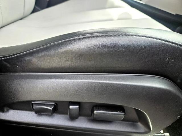 Photo of 2017 Graphite Gray Metallic GMC Terrain