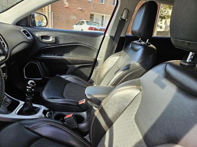 Photo of 2018 Redline Pearlcoat Jeep Compass