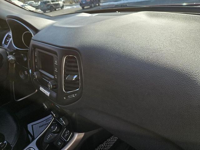 Photo of 2018 Redline Pearlcoat Jeep Compass