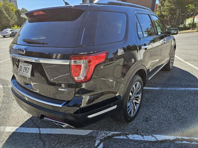 Photo of 2018 Shadow Black Ford Explorer