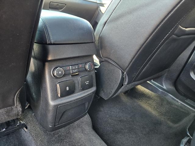 Photo of 2018 Shadow Black Ford Explorer
