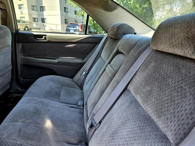Photo of 2003 Black Toyota Camry