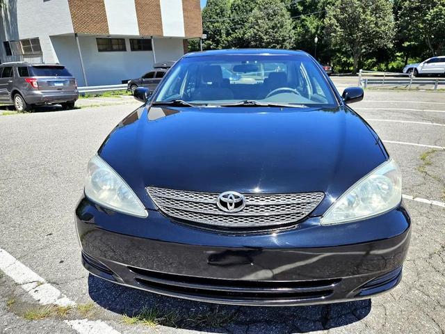 Photo of 2003 Black Toyota Camry