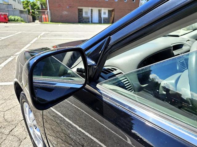 Photo of 2003 Black Toyota Camry