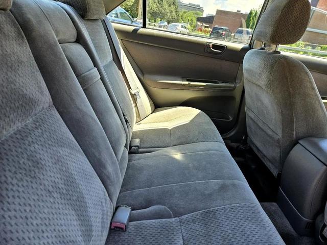 Photo of 2003 Black Toyota Camry