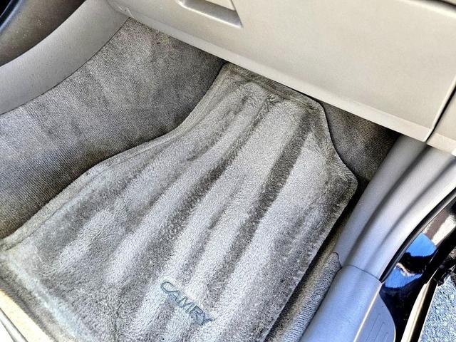 Photo of 2003 Black Toyota Camry