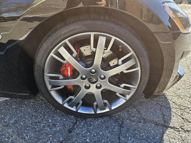 Photo of 2016 Black Maserati GranTurismo