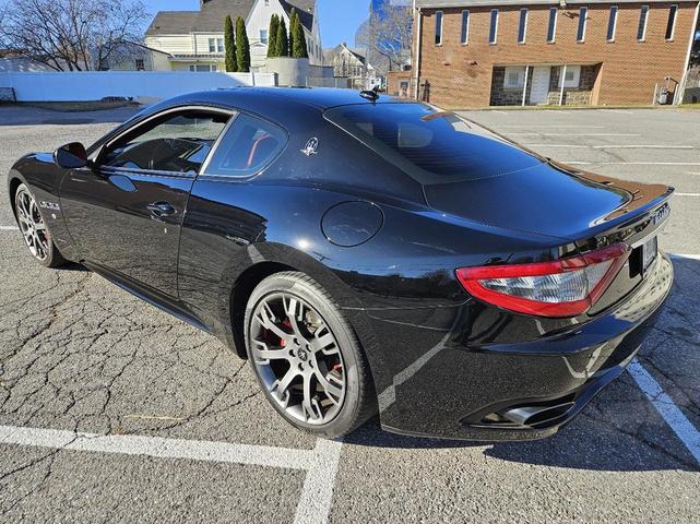 Photo of 2016 Black Maserati GranTurismo