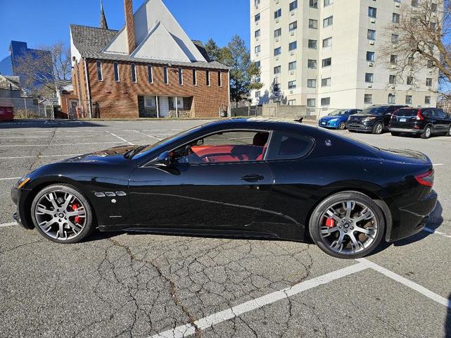 Photo of 2016 Black Maserati GranTurismo