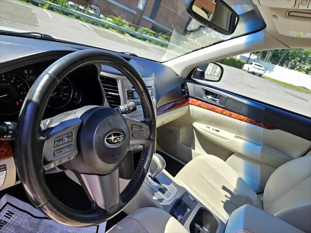 Photo of 2011 Satin White Pearl Subaru Outback
