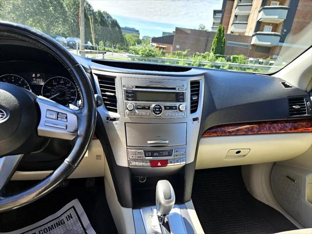 Photo of 2011 Satin White Pearl Subaru Outback