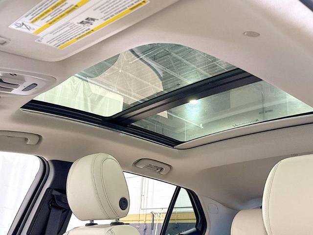 Photo of 2021 White Buick Encore GX