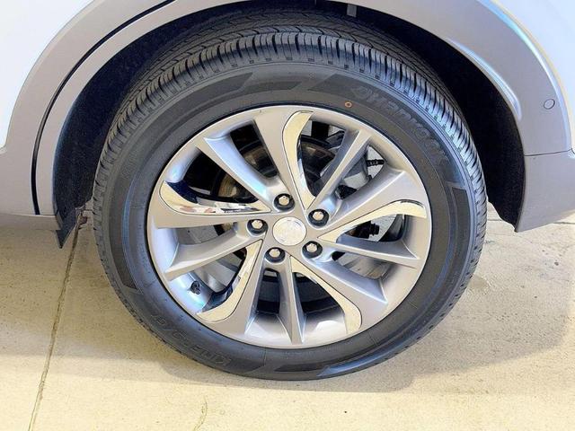 Photo of 2021 White Buick Encore GX