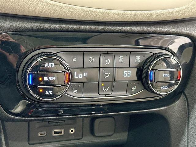 Photo of 2021 White Buick Encore GX