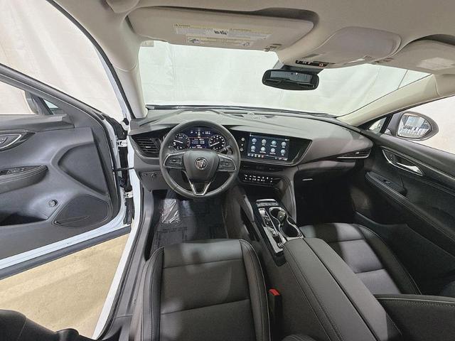 Photo of 2023 White Buick Envision