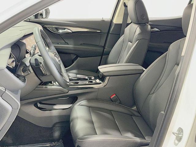 Photo of 2023 White Buick Envision