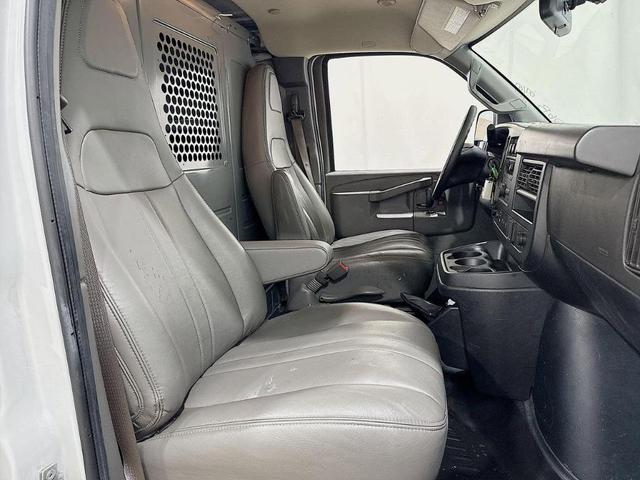 Photo of 2022 White Chevrolet Express 2500