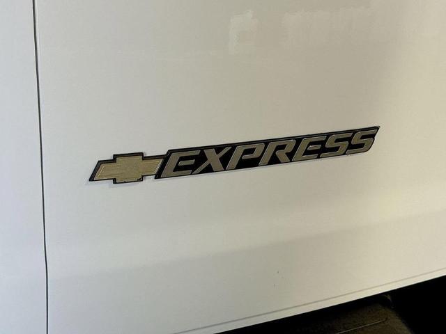 Photo of 2022 White Chevrolet Express 2500
